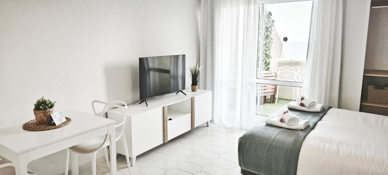 Estreno Benalbeach Vistas Al Mar Estudio Deluxe 贝纳尔马德纳 外观 照片