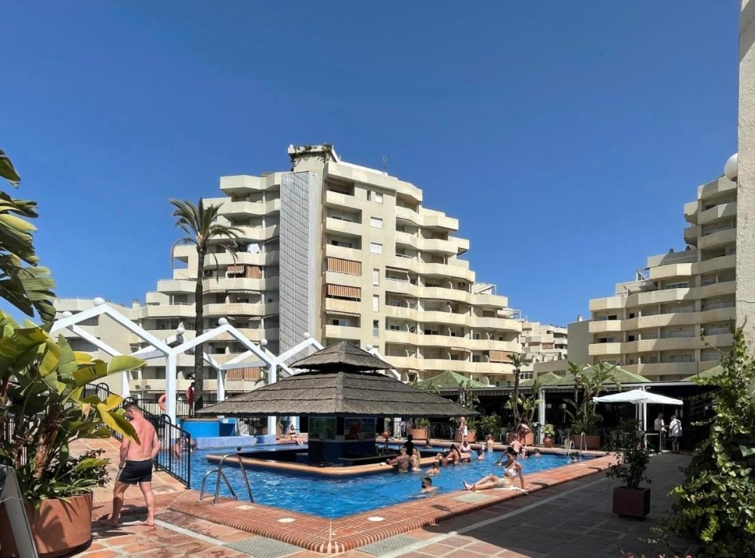 Estreno Benalbeach Vistas Al Mar Estudio Deluxe 贝纳尔马德纳 外观 照片